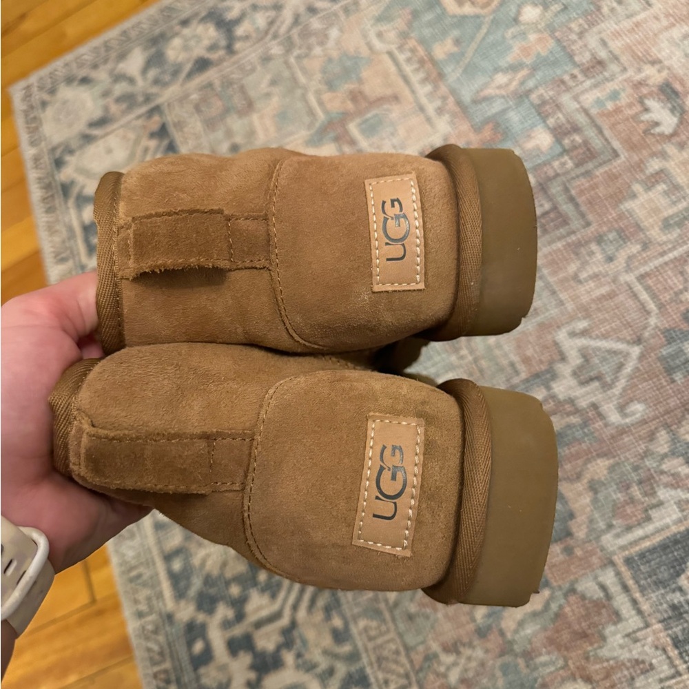 Women’s ugg mini